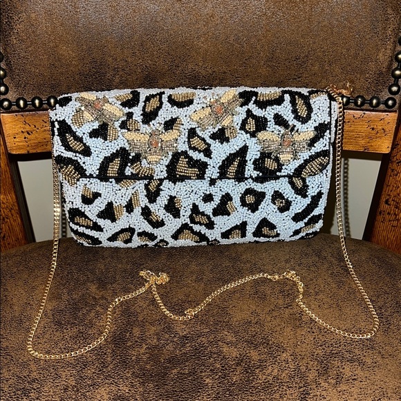 Made From India To You | Bumble Bee Leopard Print Beaded Bag - Picture 8 of 11